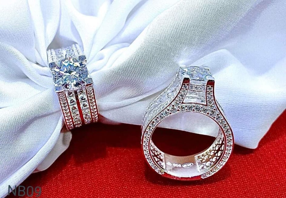 Nữ hoàng trang sức ảnh 1 Nu hoang trang suc anh 1