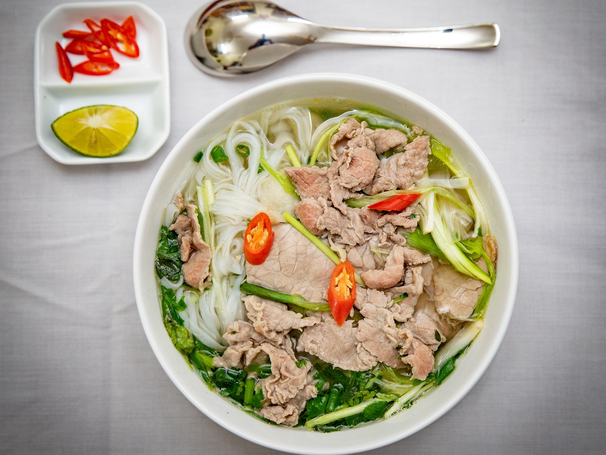 Hoi sinh vi pho xua o 'trai tim' Ha Noi hinh anh