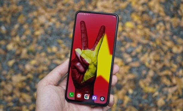 Dang sau loat danh hieu cua VinSmart tai Tech Awards 2020 hinh anh