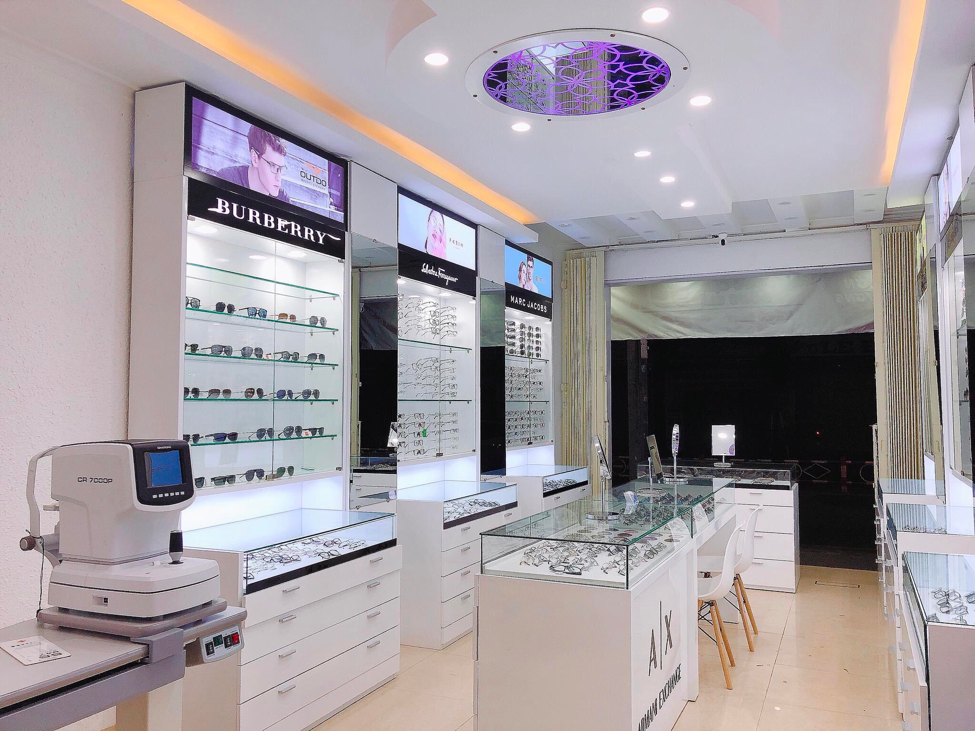 Eye Center Vietnam anh 1