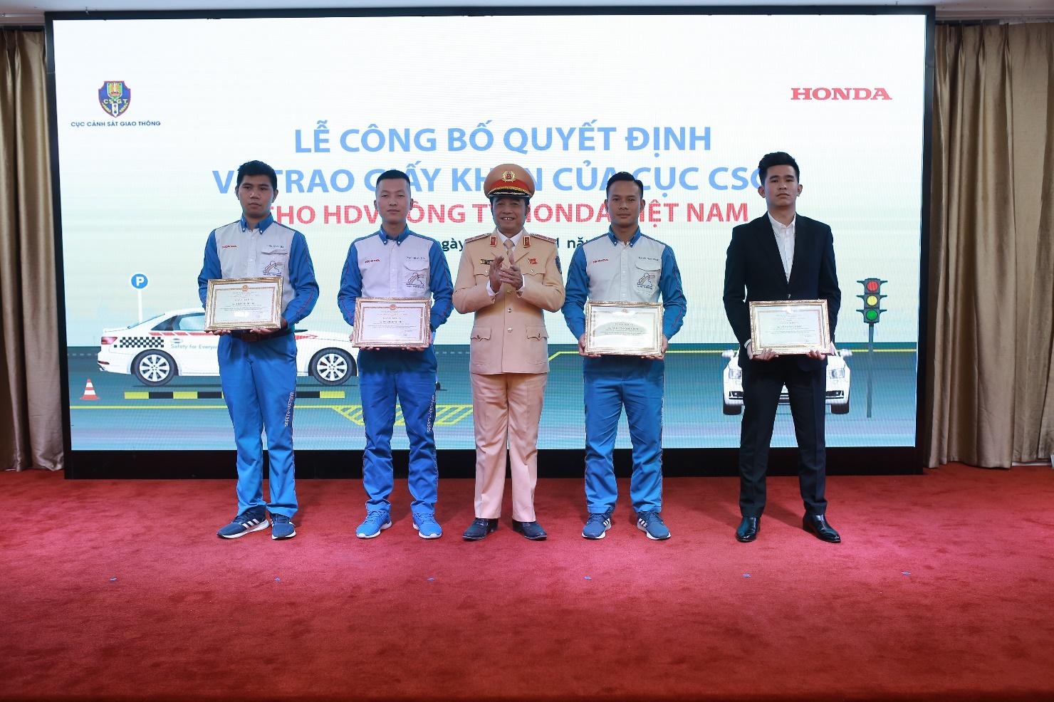 Lai xe an toan anh 5