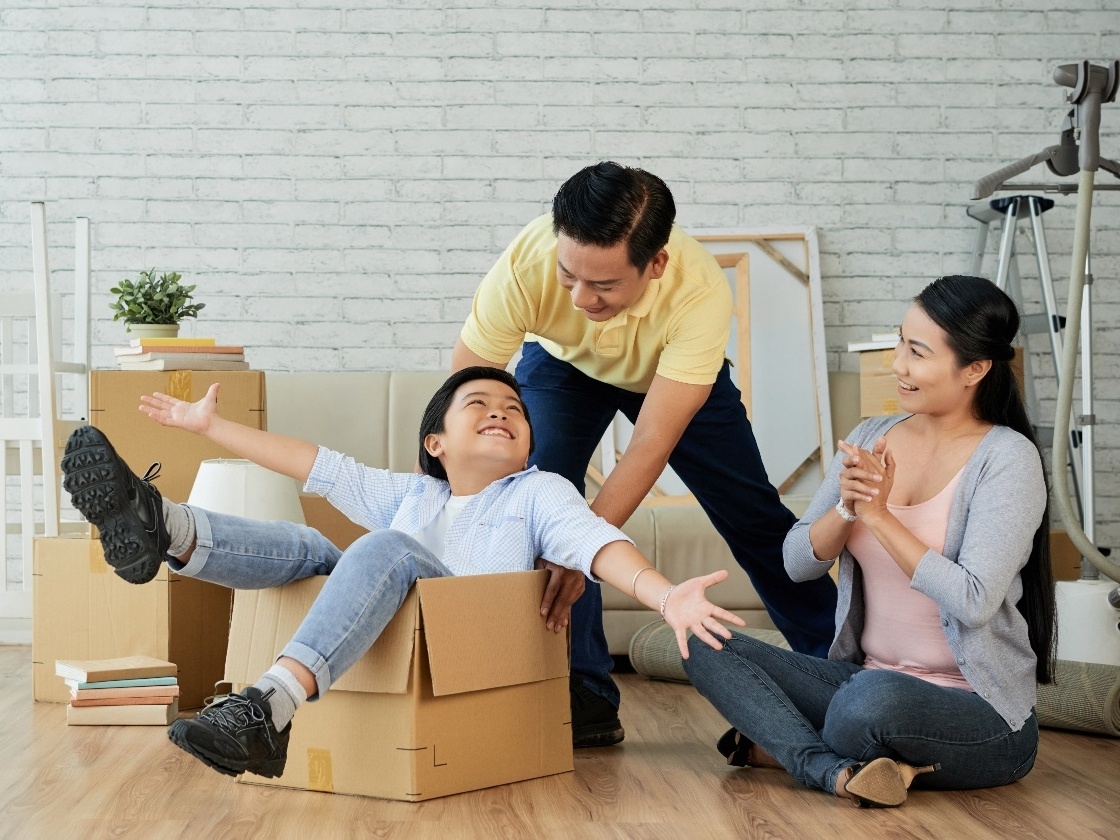 Cach giam ganh nang tai chinh trong gia dinh hinh anh