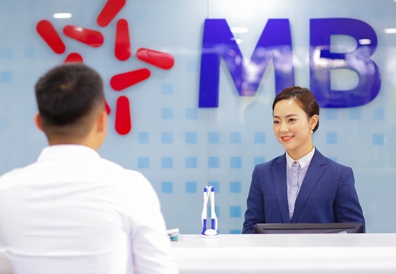 MB vao top 30 doanh nghiep lon nhat Viet Nam hinh anh