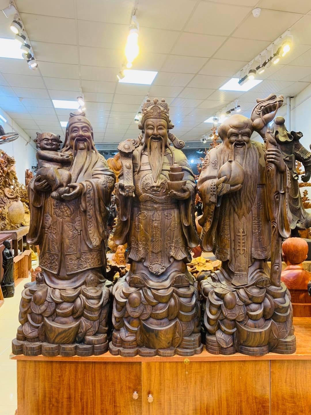 tuong trung bay phong khach anh 3