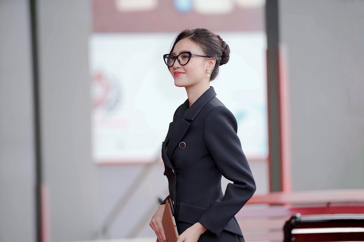 Ninh Duong Lan Ngoc, Diem My, Nha Phuong hop tac trong phim moi '1990' hinh anh