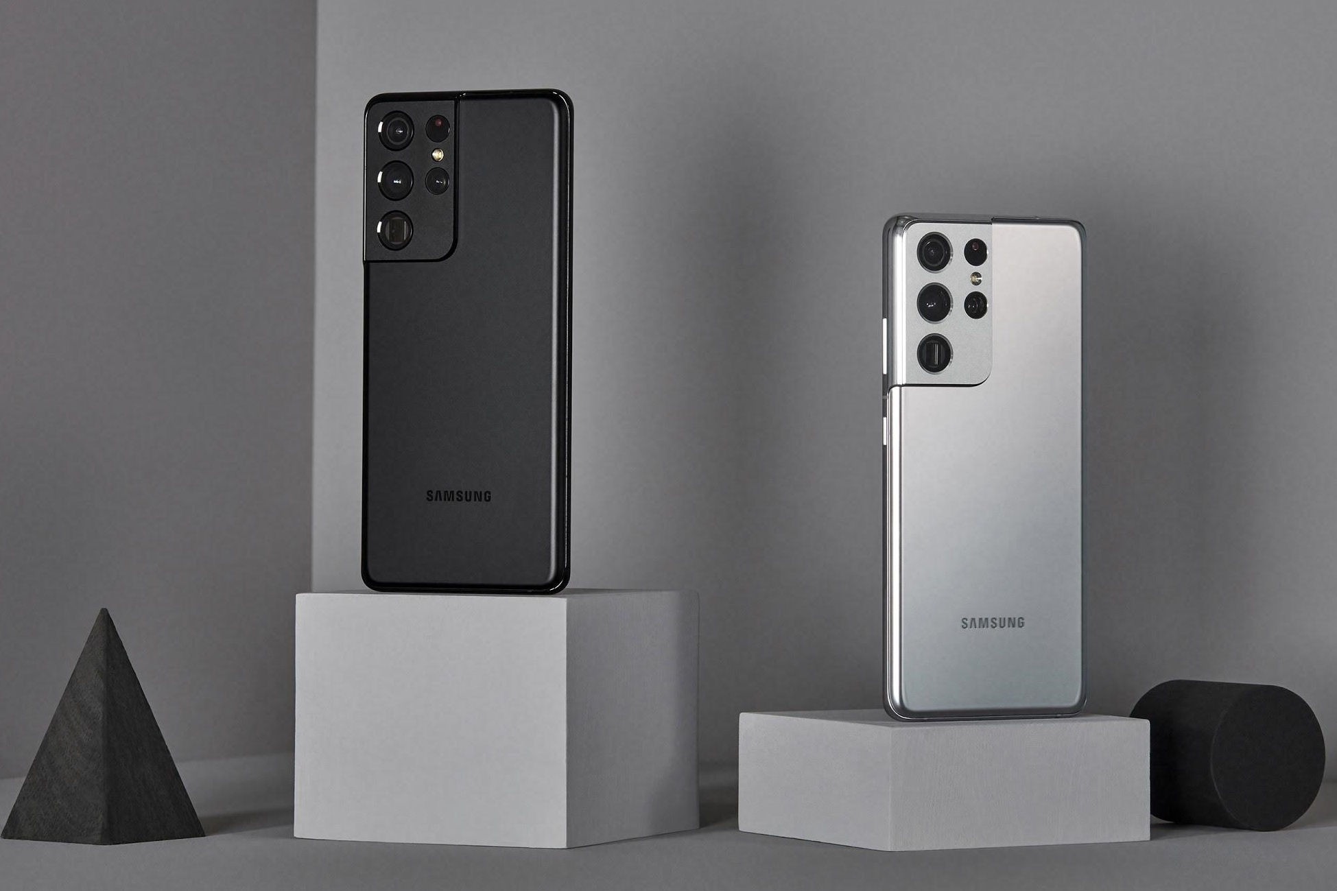 Nguoi dung duoc gi khi dat mua Galaxy S21 thoi diem nay? hinh anh