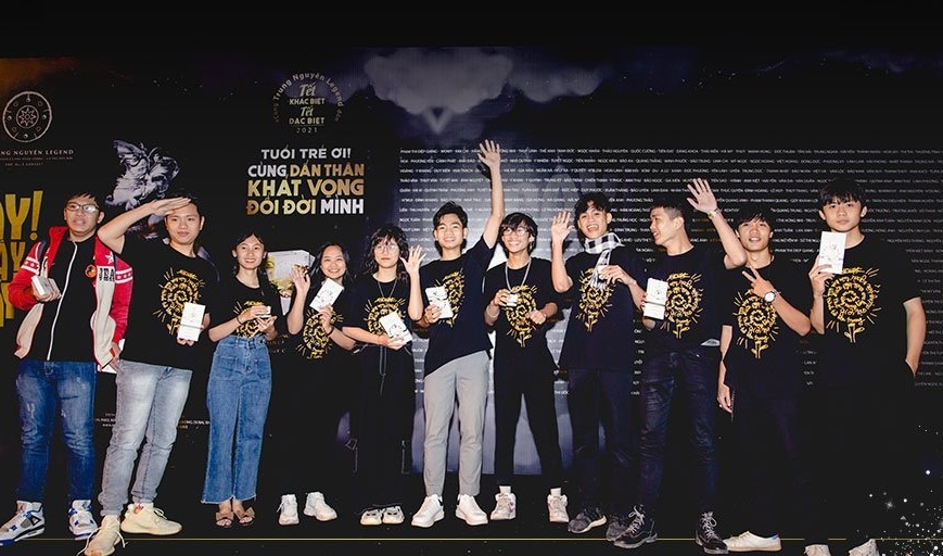 Wowy ra mat MV 'Huong duong', thu hut hon 1.000 ban tre tham du hinh anh