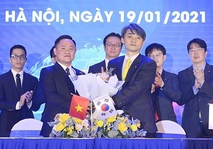 Thanh lap lien doanh Fintech KB Fina, von 300 ty dong giai doan I hinh anh