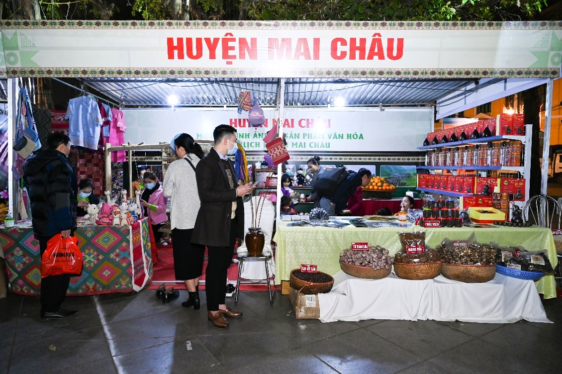 Ngày hội văn hóa,  du lịch tỉnh Hòa Bình ảnh 8 Ngay hoi van hoa,  du lich tinh Hoa Binh anh 8