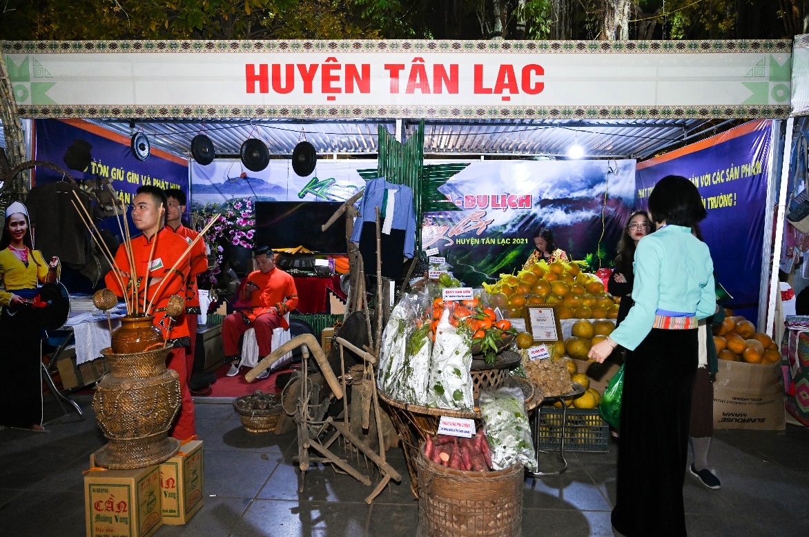 Ngày hội văn hóa,  du lịch tỉnh Hòa Bình ảnh 10 Ngay hoi van hoa,  du lich tinh Hoa Binh anh 10