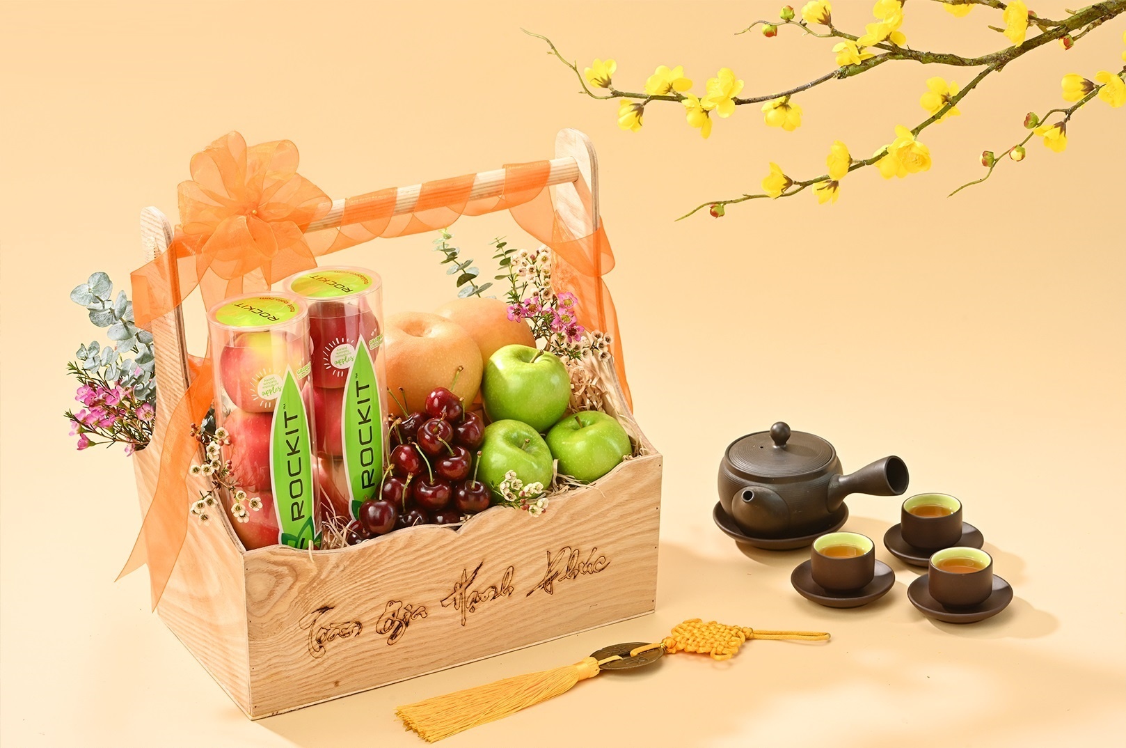 Co nen chon gio trai cay lam qua bieu Tet? hinh anh