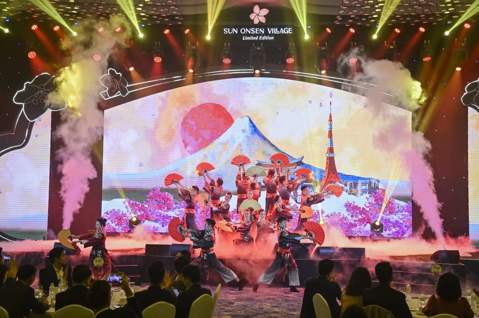 biet thu gioi han anh 7