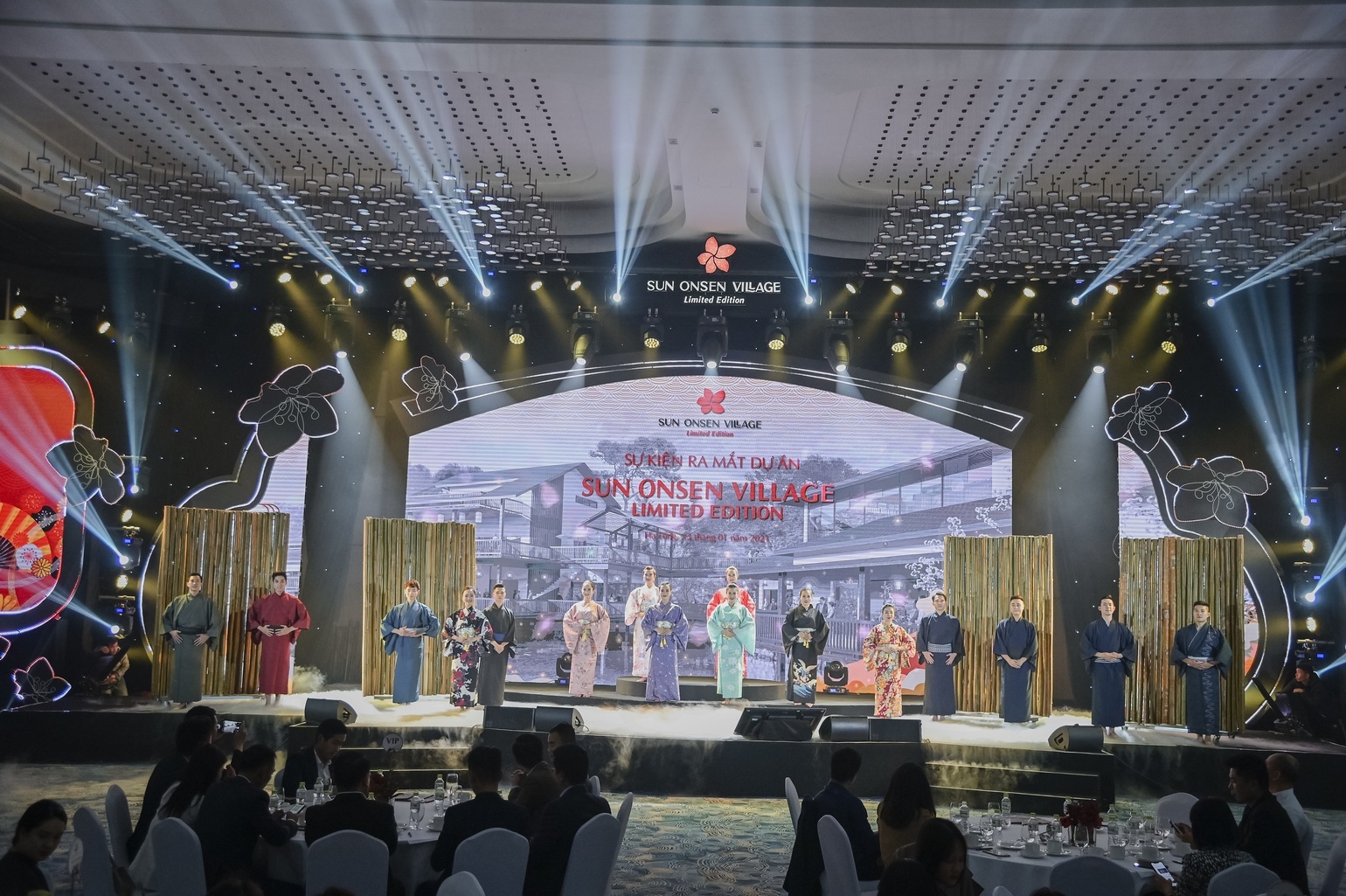 biet thu gioi han anh 1