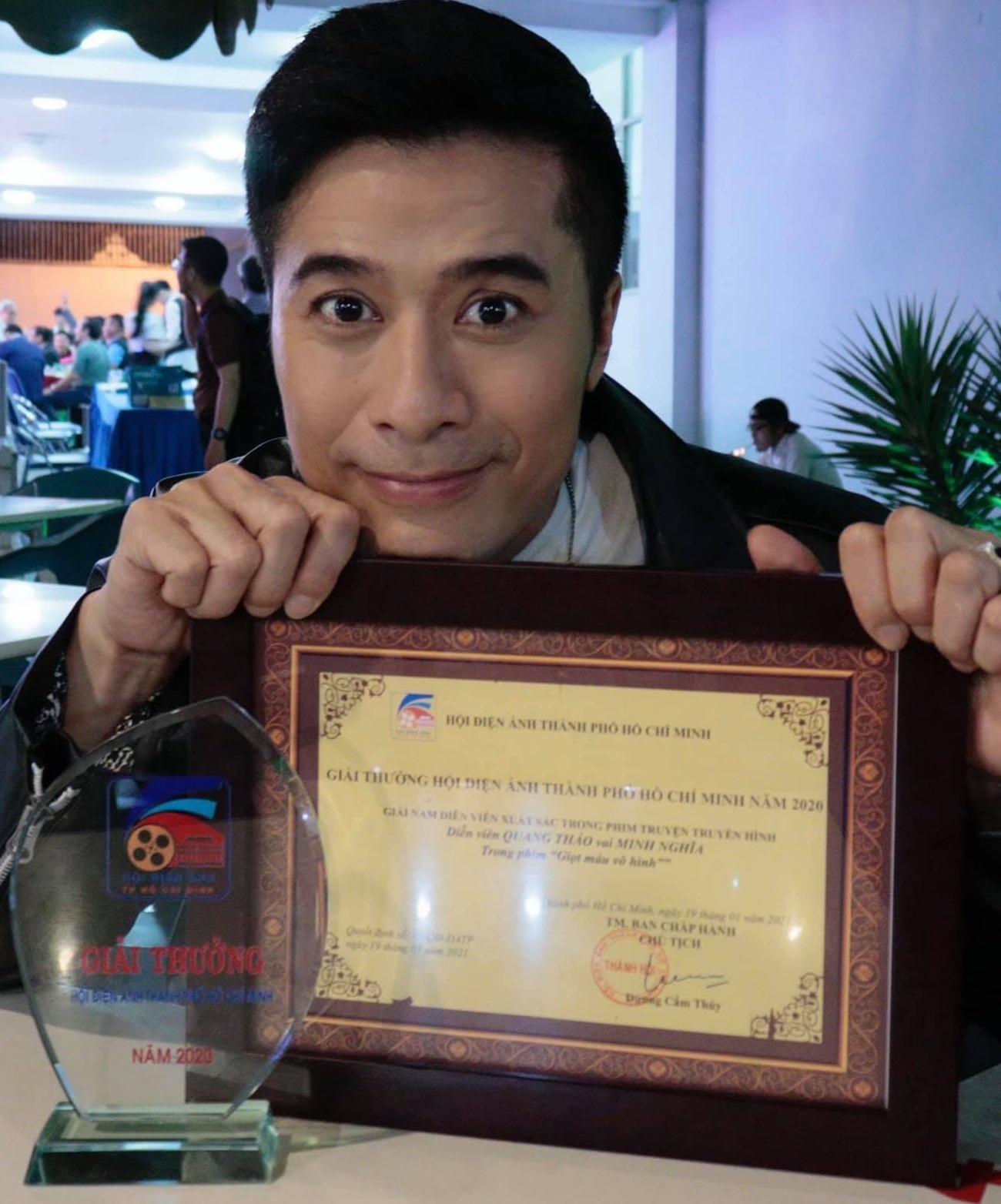 Giọt máu vô hình ảnh 5 Giot mau vo hinh anh 5