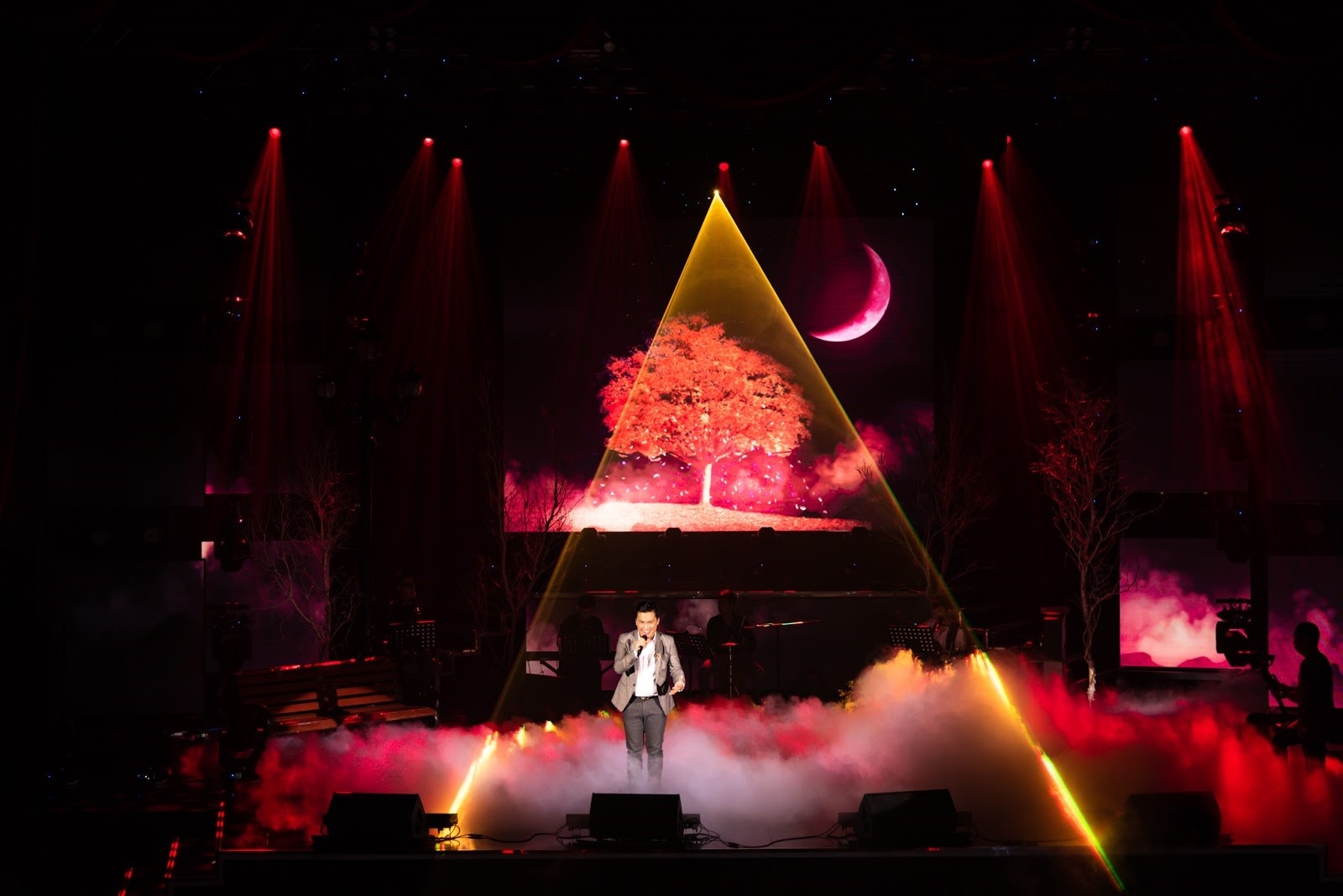 Nha hat Corona Phu Quoc anh 2