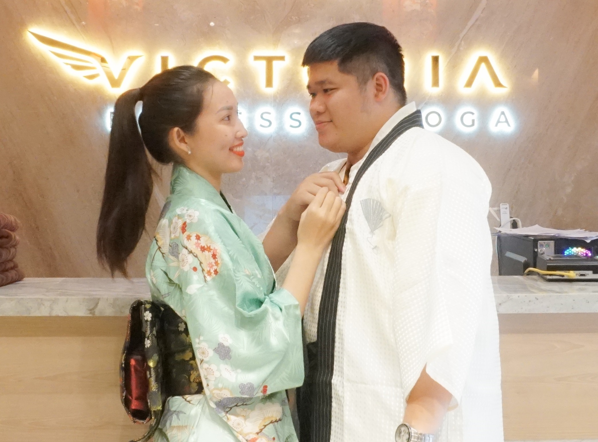 Chu nhan bo anh cuoi mien Tay nen duyen tu nghe fitness hinh anh