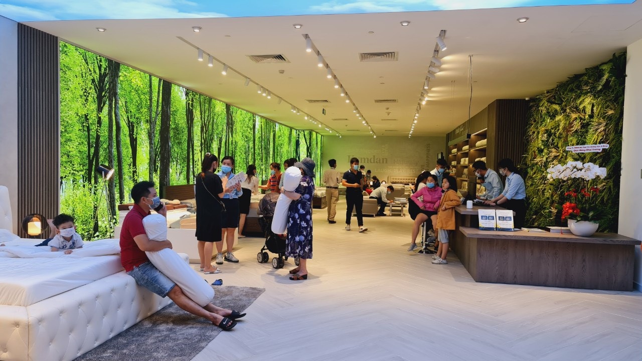 Kymdan khai truong cua hang cao cap tai Gigamall hinh anh