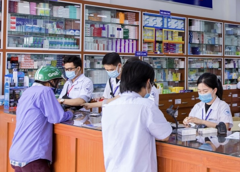 FPT Long Chau tang gan 3 trieu khau trang giup khach don Tet an toan hinh anh