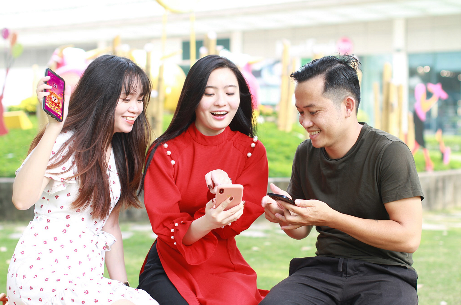 MoMo mang van hoa truyen thong den gan gioi tre qua Lac Xi mua 3 hinh anh
