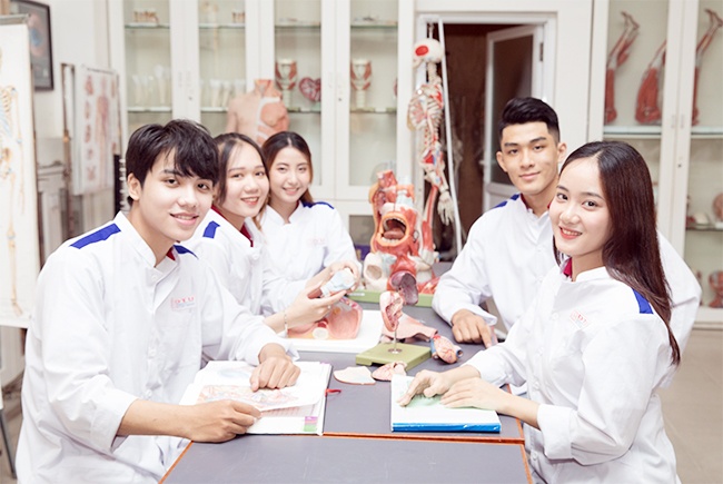 DH Duy Tan tuyen sinh them nhieu nganh hoc moi hinh anh