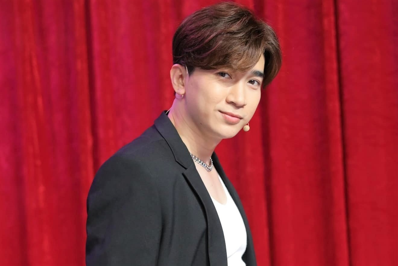 Chi Dan dung dau BXH Vpop sau 3 nam giam phong do hinh anh