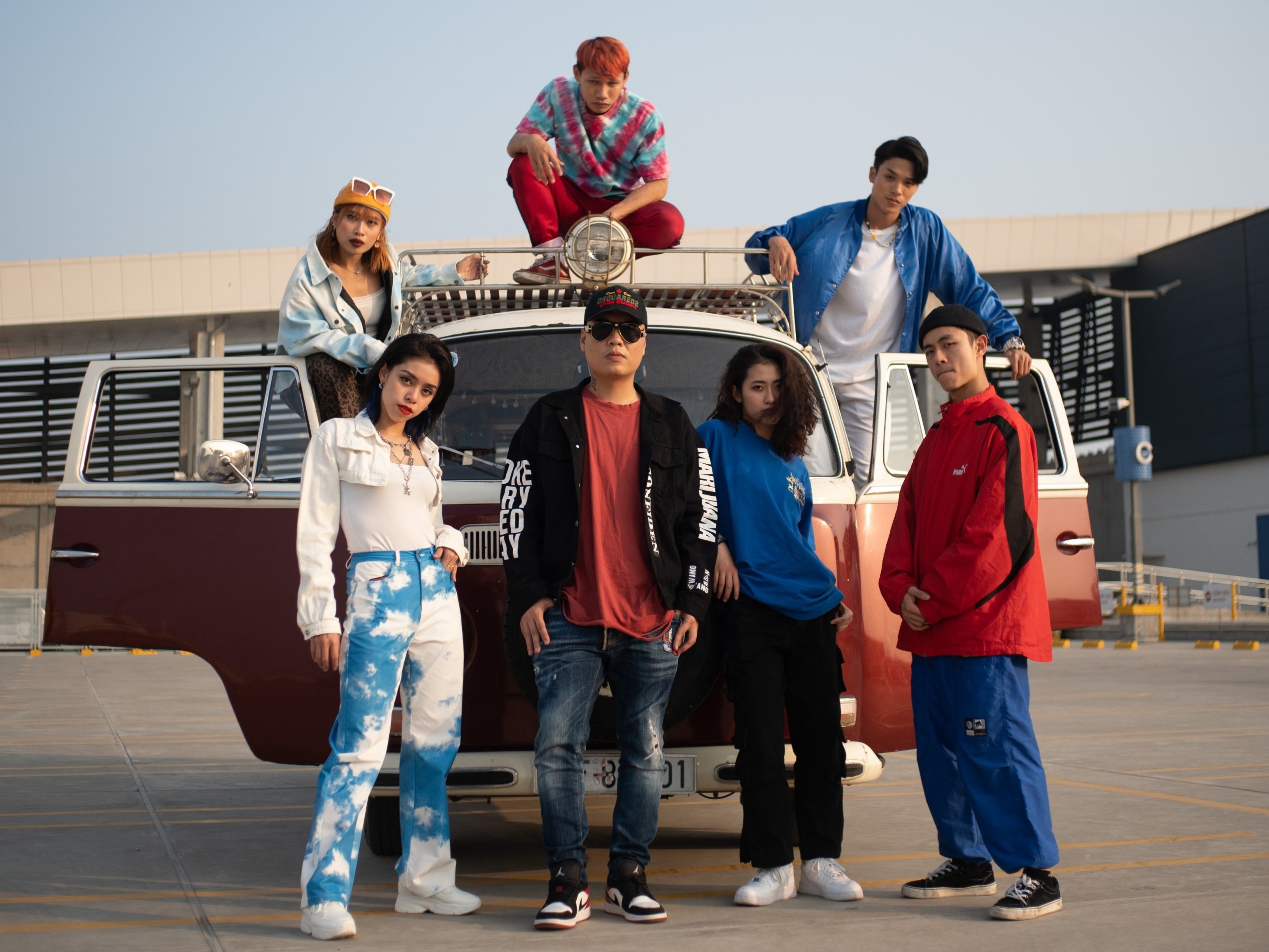 LK ru gioi tre ve Ha Dong choi Tet qua MV moi hinh anh