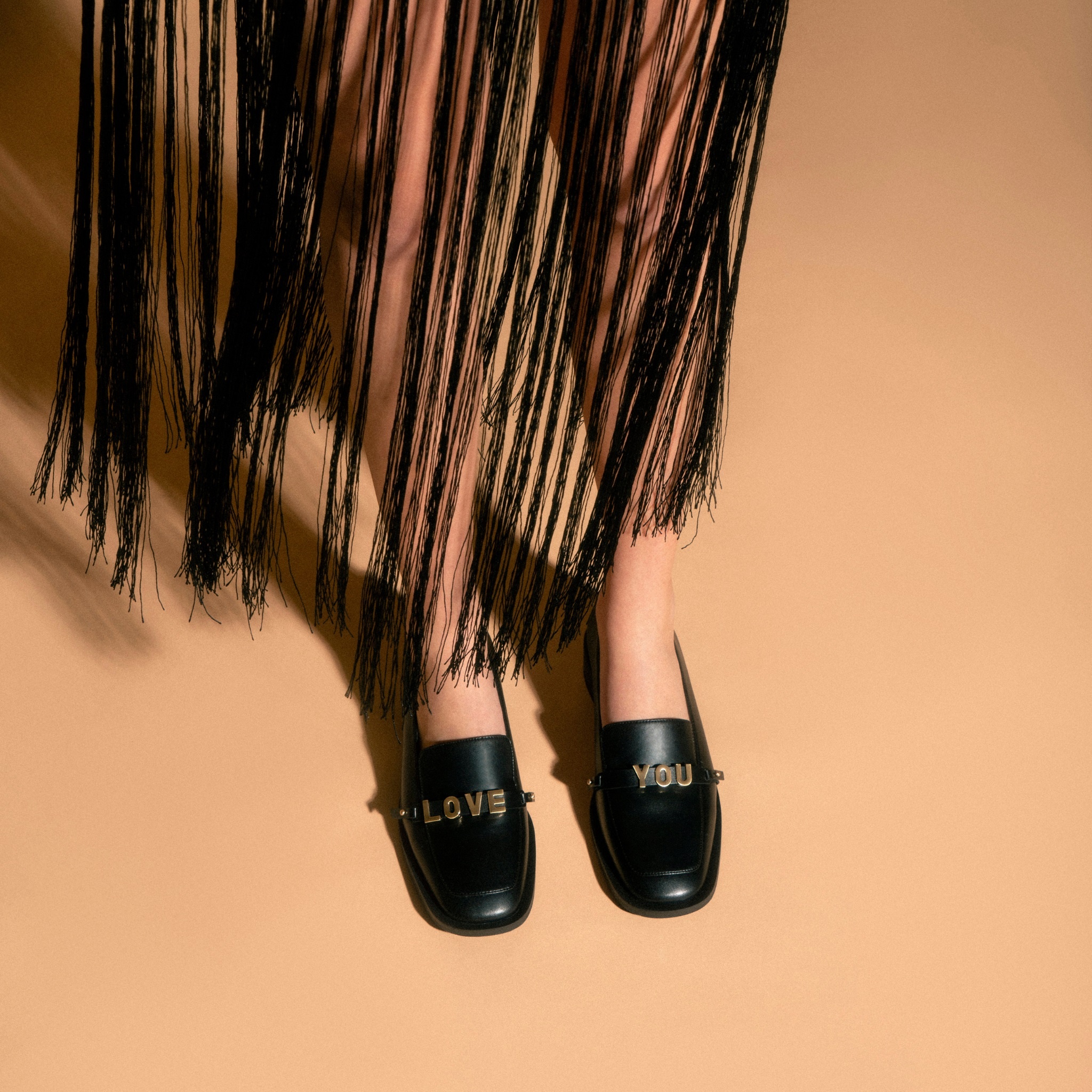 Charles & Keith anh 3