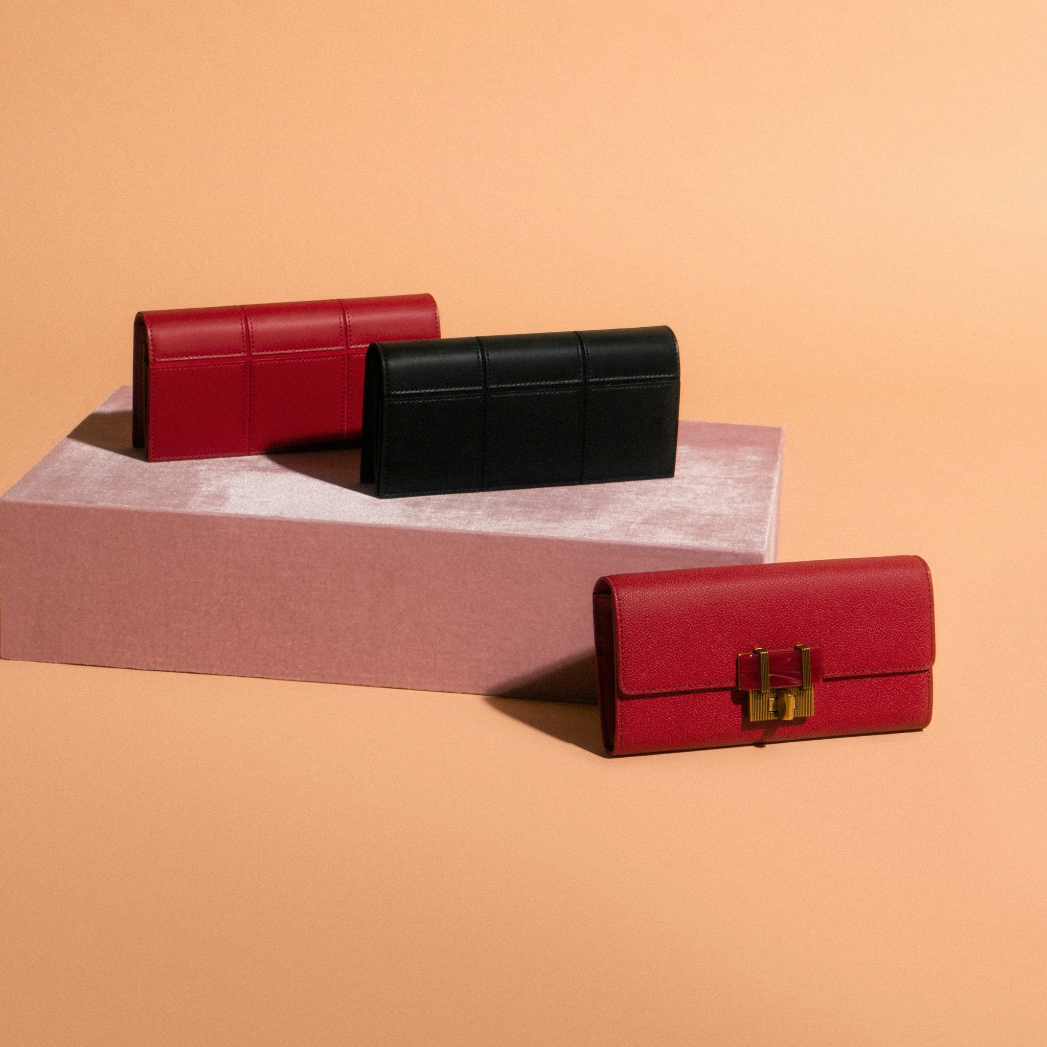 Charles & Keith anh 9