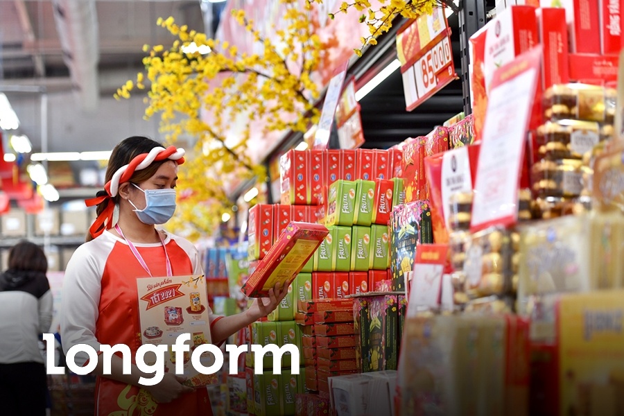 Phia sau nghin tan hang len ke moi ngay phuc vu nhu cau sam Tet hinh anh