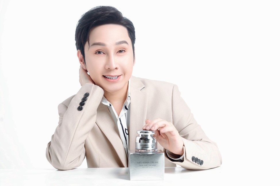 V Lu An - my pham thien nhien cho nguoi da sam, nam hinh anh