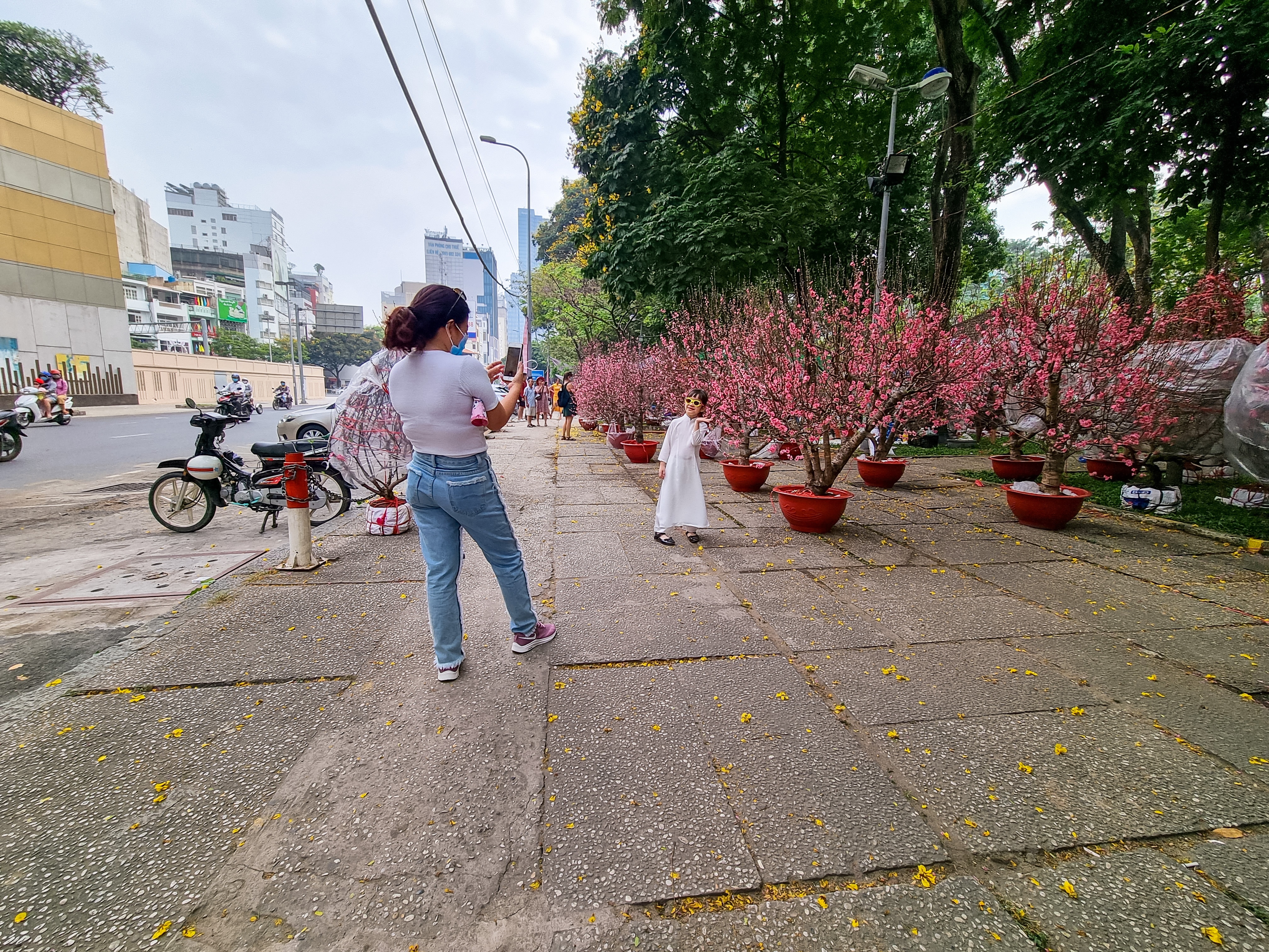 Tết TP.HCM dưới góc nhìn Galaxy S21 ảnh 8 Tet TP.HCM duoi goc nhin Galaxy S21 anh 8