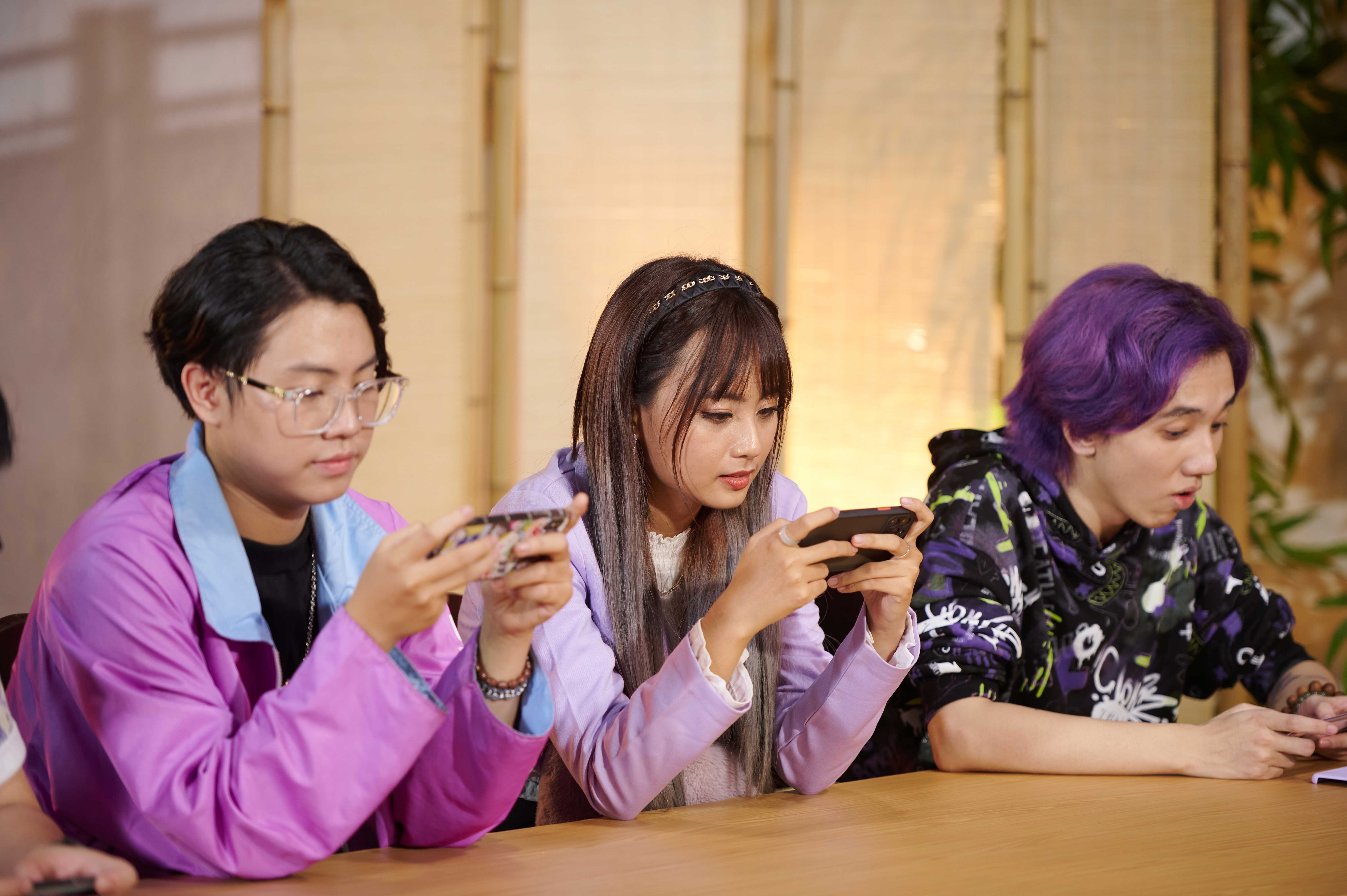 Thuc don trong 'Dai tiec Baron' hut game thu hinh anh