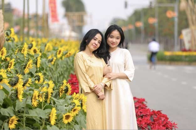 Nhung con duong hoa xuan dep dip Tet Tan Suu hinh anh