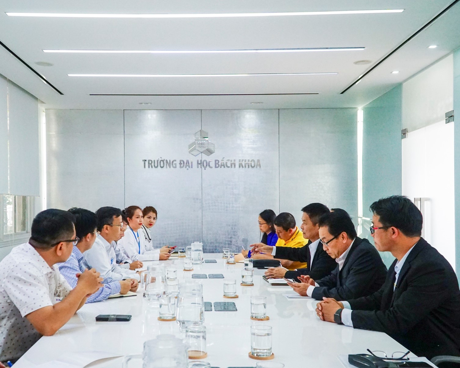 Vietravel Holdings anh 1