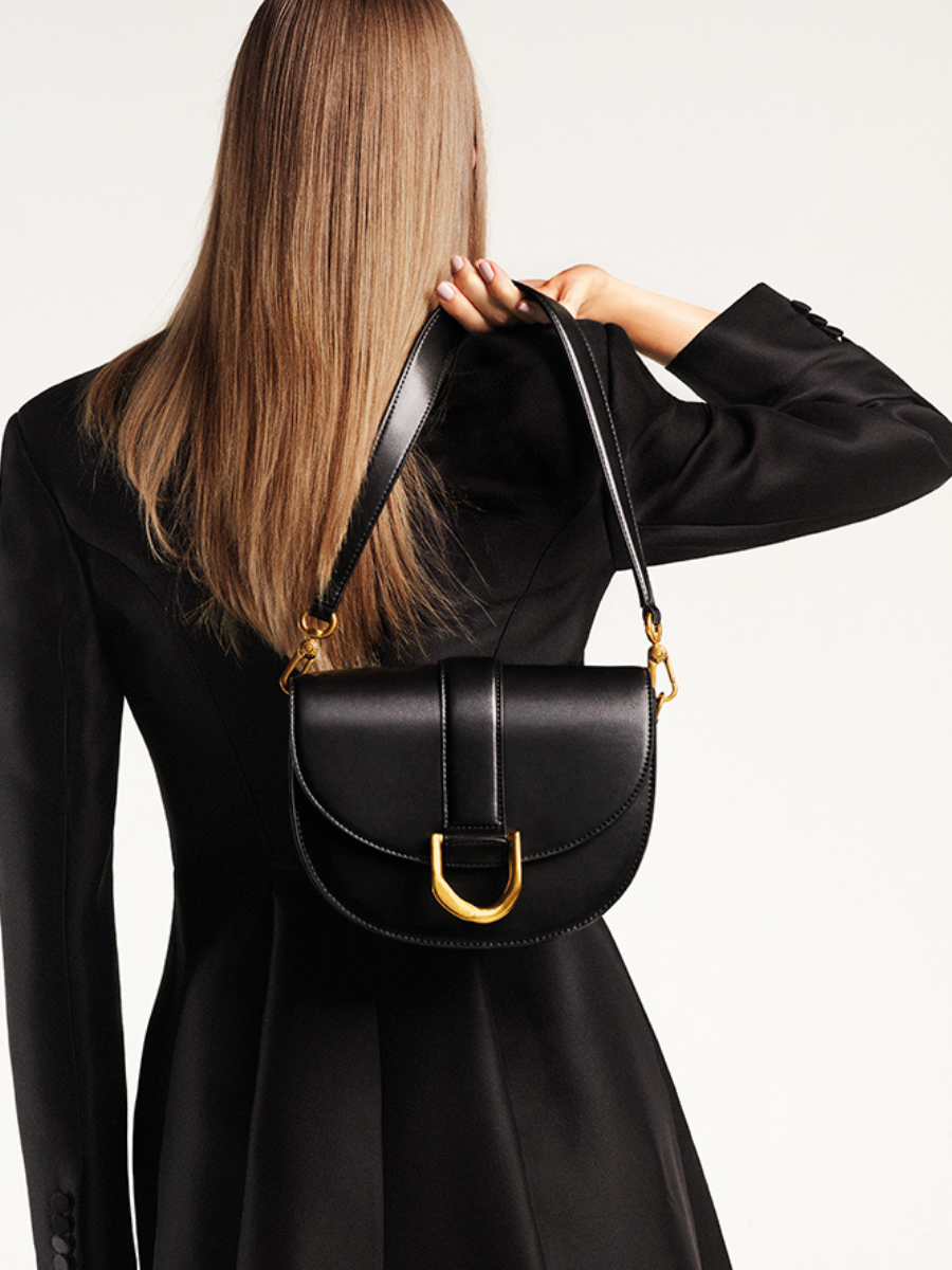 Charles & Keith ảnh 1 Charles & Keith anh 1