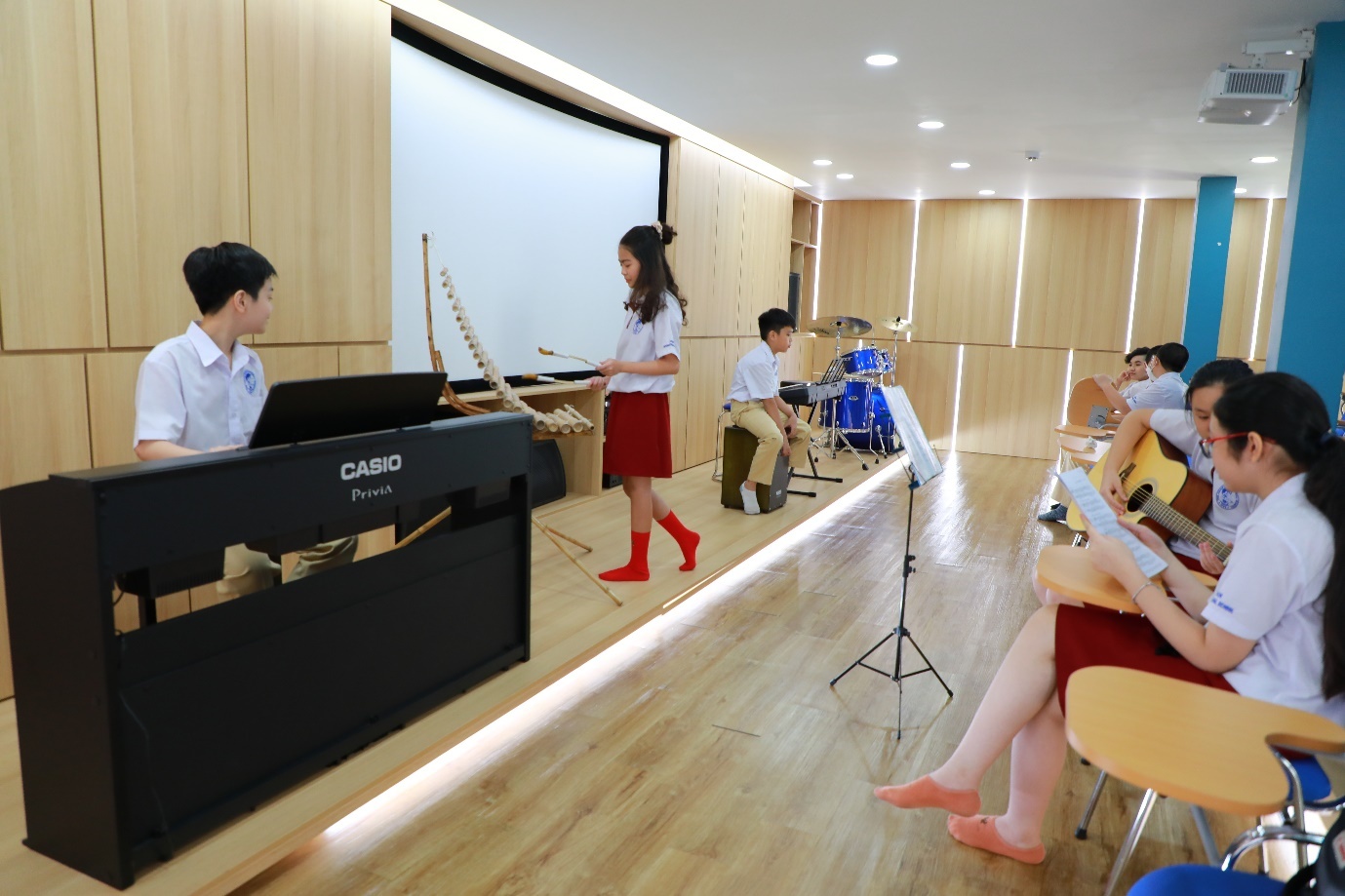 Asian School ảnh 5 Asian School anh 5