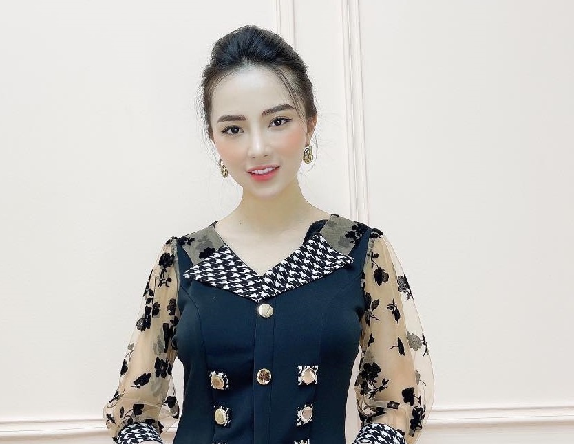 Sam trang phuc chat luong tot, gia mem tai Sin House hinh anh