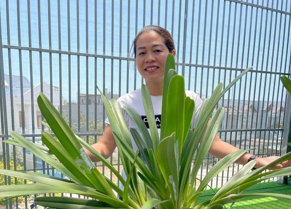 Ba chu vuon lan Tram Anh chia se cach cham cay con hieu qua hinh anh