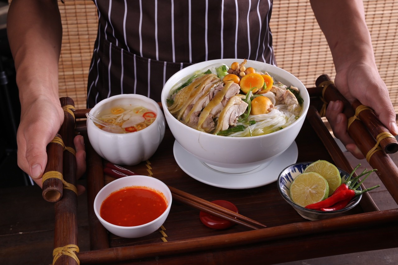 Den Ga Mai Ghe thuong thuc huong vi Viet xua hinh anh