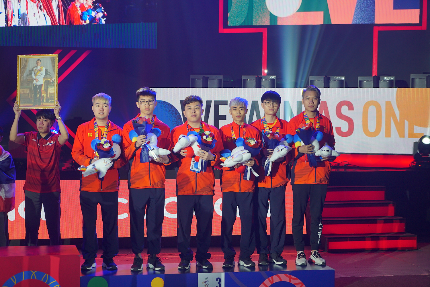 Tuyen eSports Viet ngay cang chuyen nghiep hon hinh anh