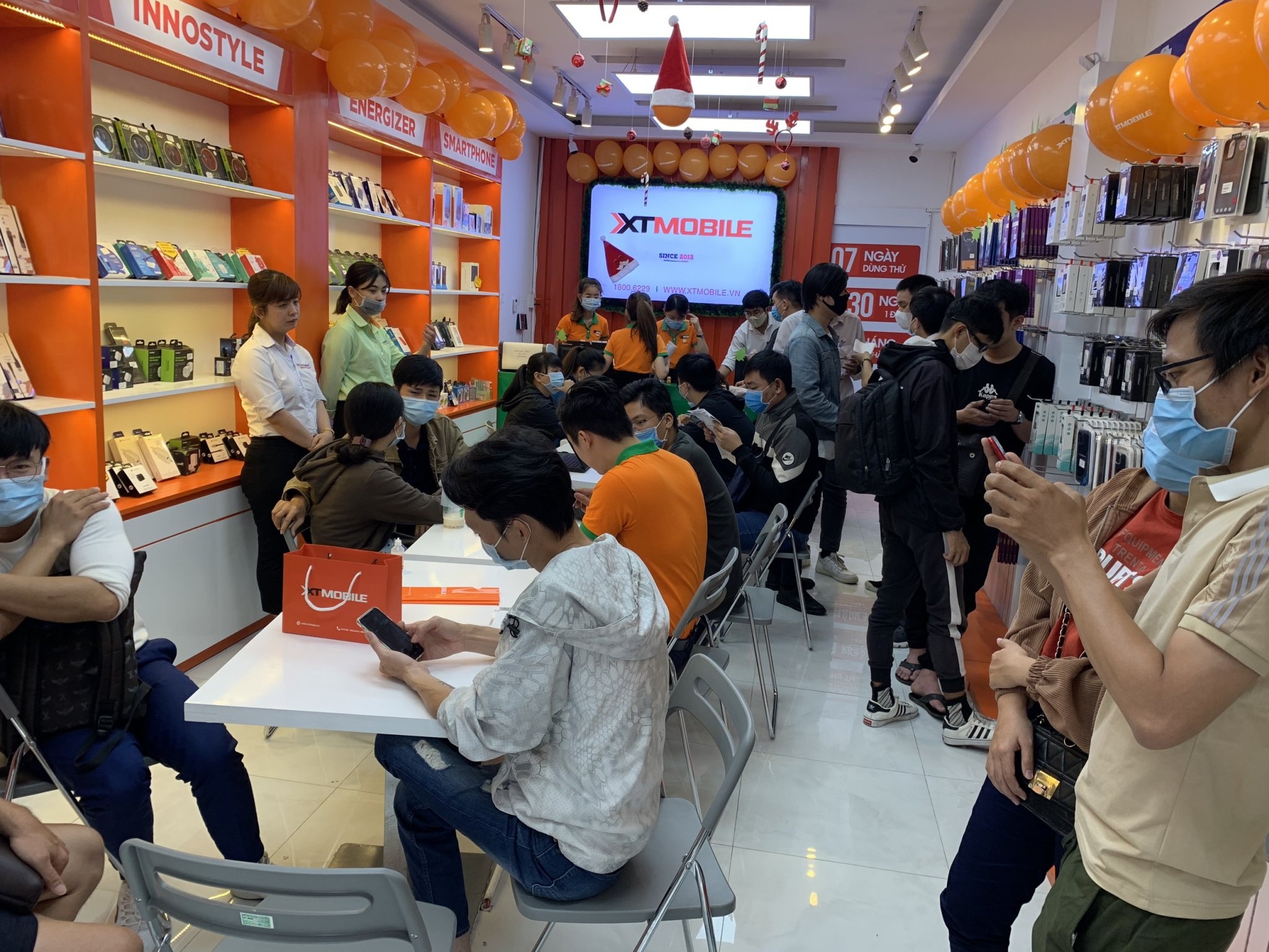 XTmobile,  iPhone giam gia anh 5