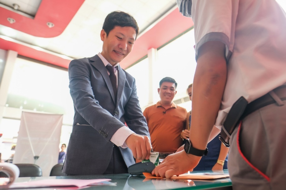 Elipsport,  tap luyen tai gia anh 2