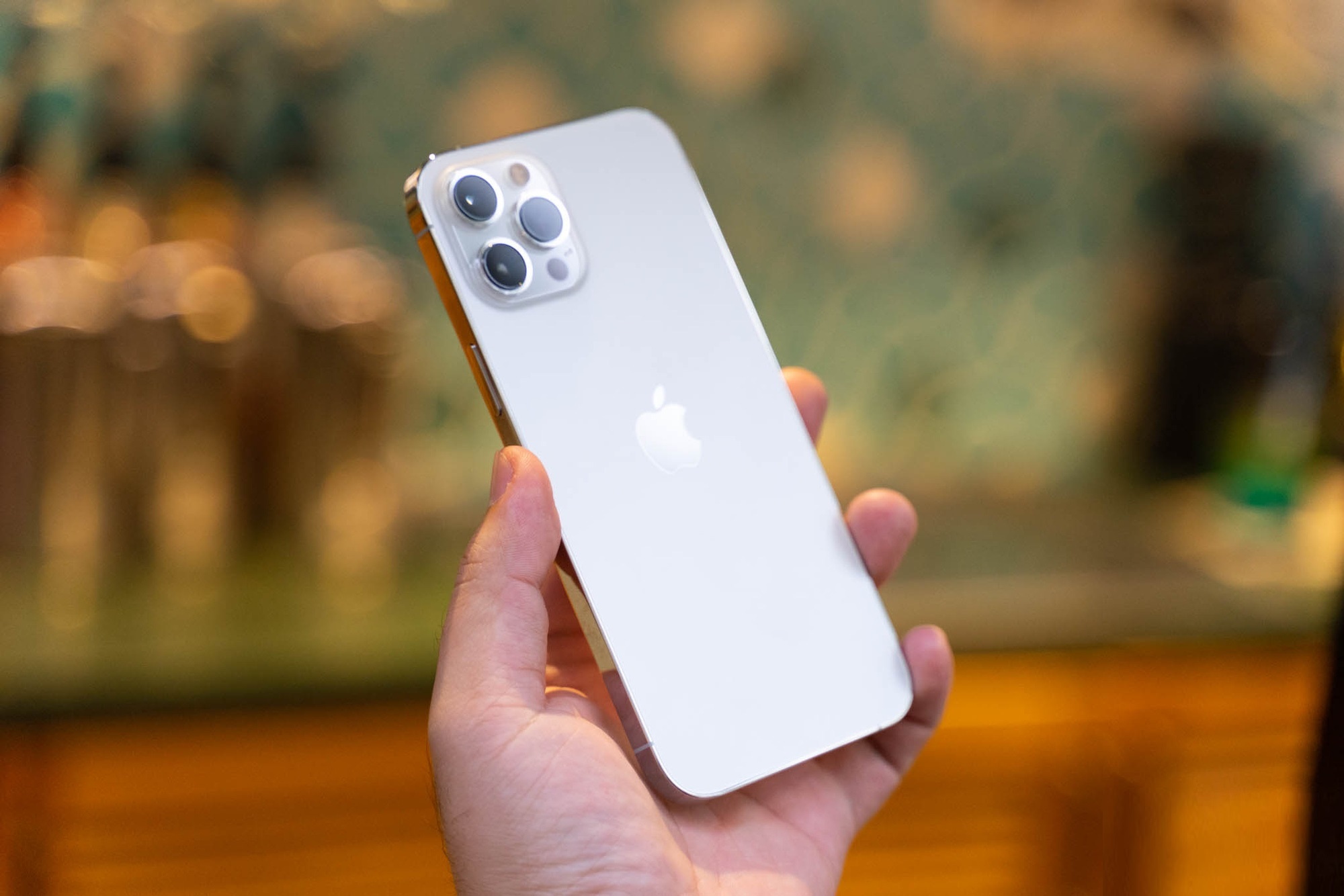 iPhone 12 Pro Max, Galaxy S10 Plus giam den 5 trieu tai XTmobile hinh anh