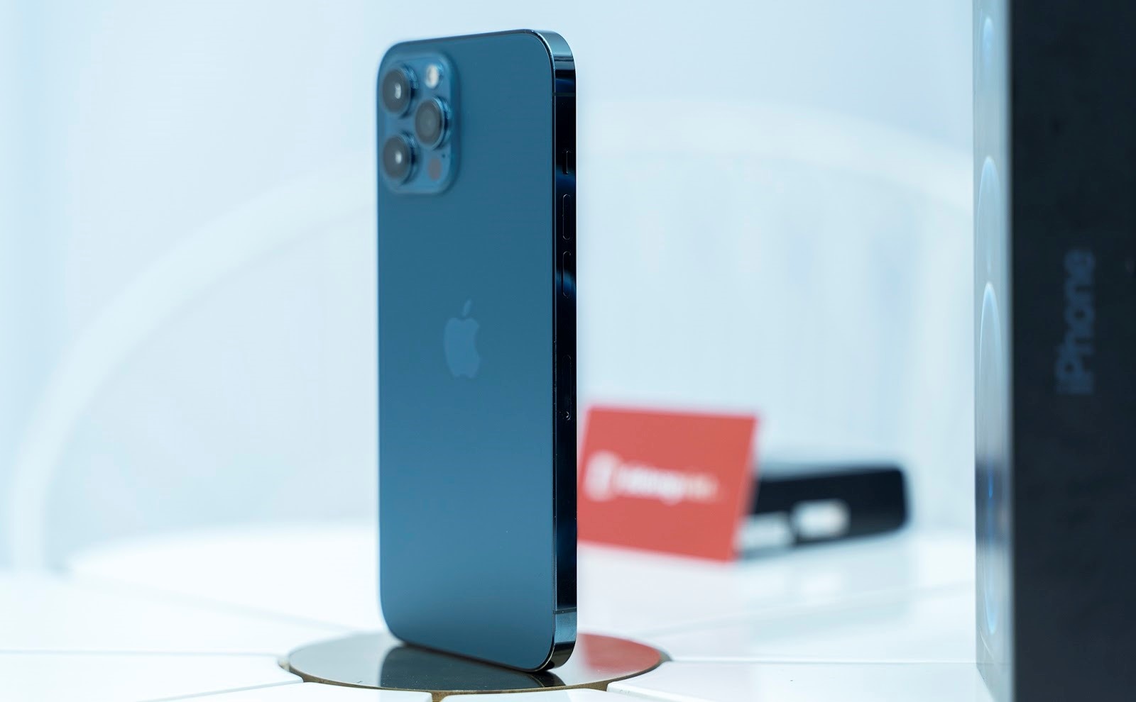 Thoi diem tot de so huu iPhone 12 tai Di Dong Viet hinh anh