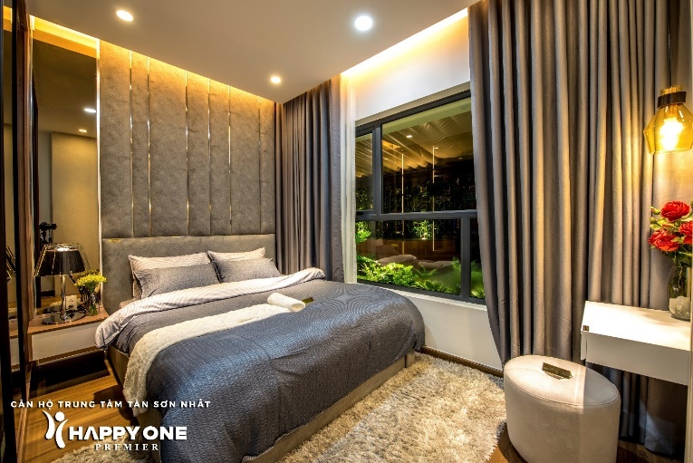 Van Xuan Group,  Happy One - Premier anh 3