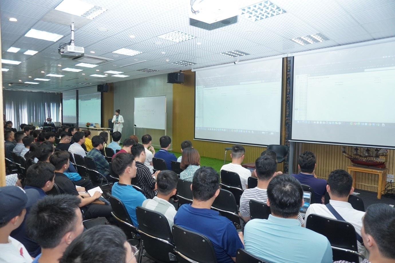 Home&Home,  kien truc noi that anh 4