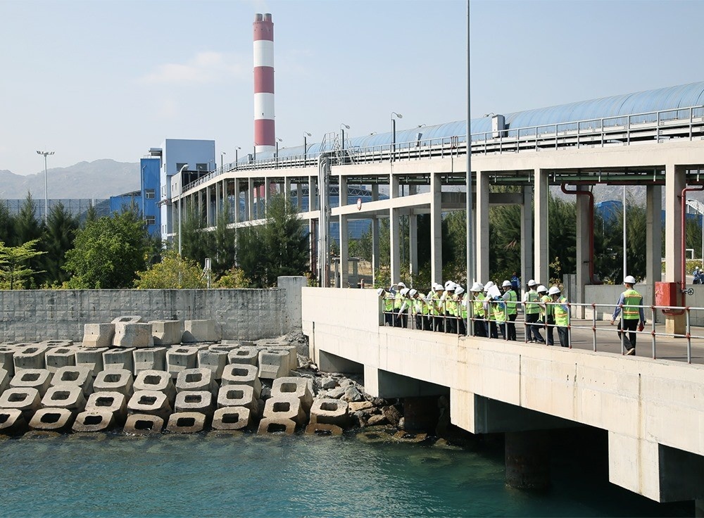 EVN nghiem tuc thuc hien cac yeu cau bao ve moi truong hinh anh