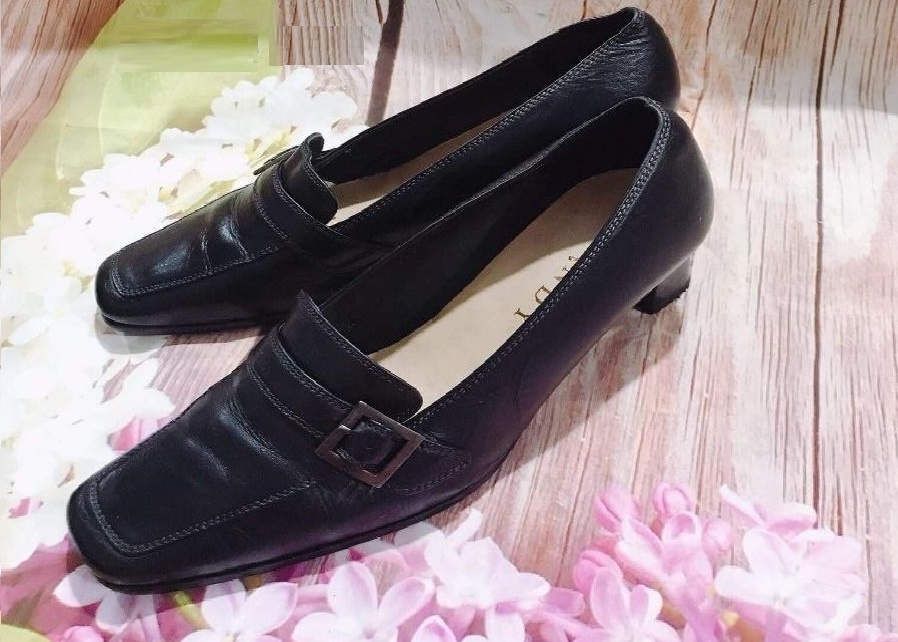 Nguyen Thi Diem Loc Shop chia se cach chon giay cho phai dep hinh anh