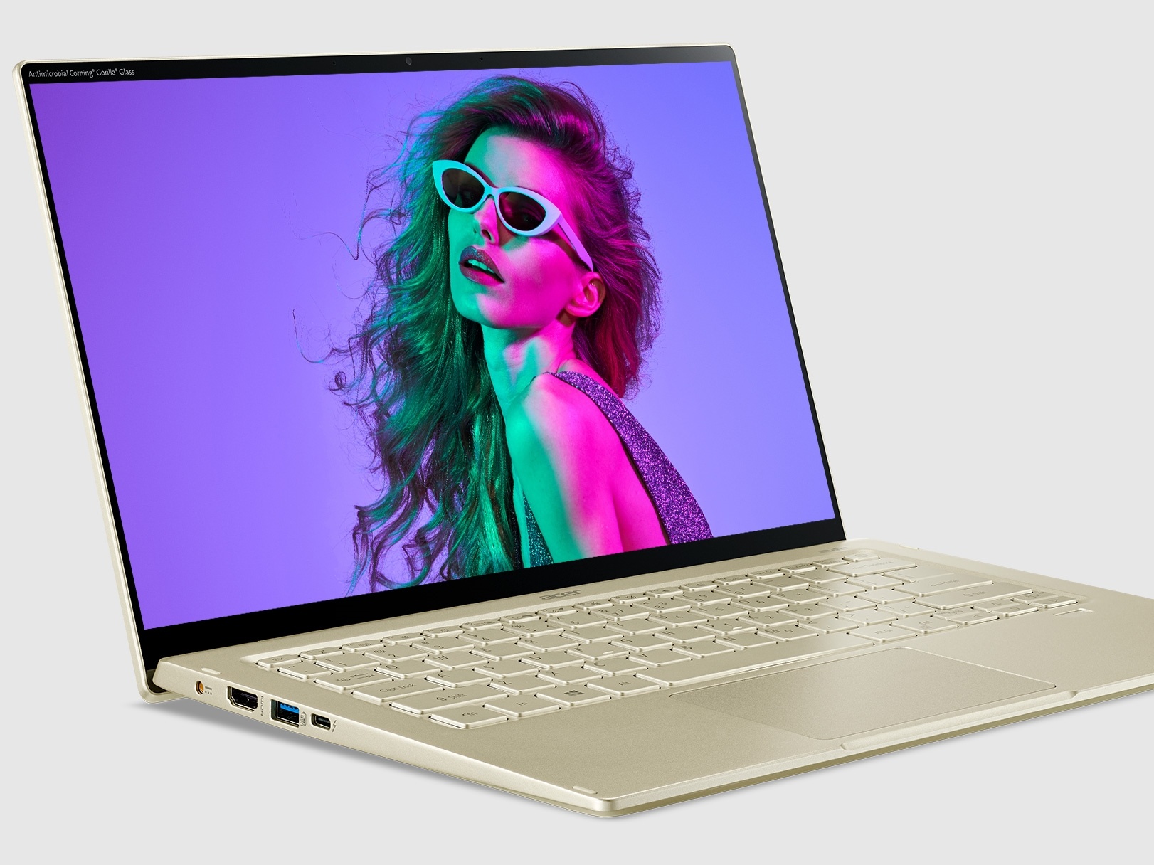 3 mau laptop mong nhe, cau hinh tot cua Acer hinh anh