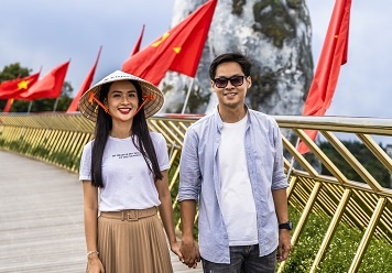 Tham gia khao sat nhan qua tu Vietravel hinh anh